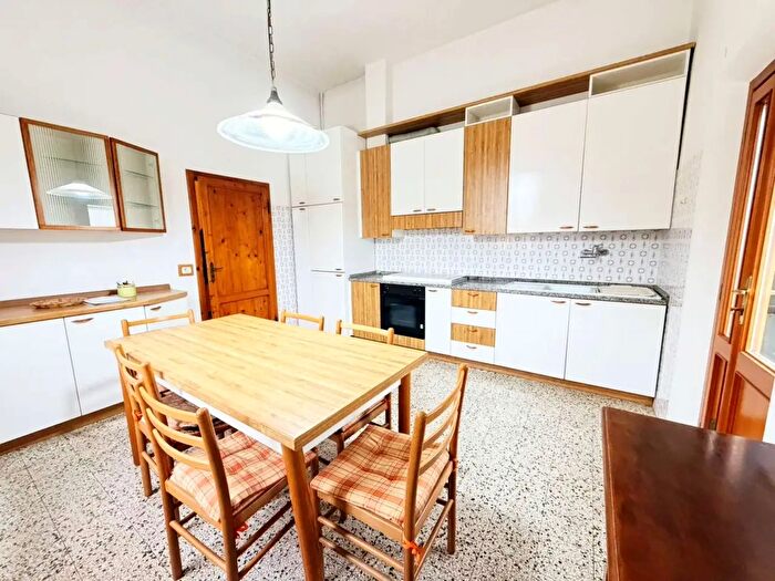 Casa con 5 locali in vendita in Via Giuseppe Garibaldi, Castelfranco Di Sotto