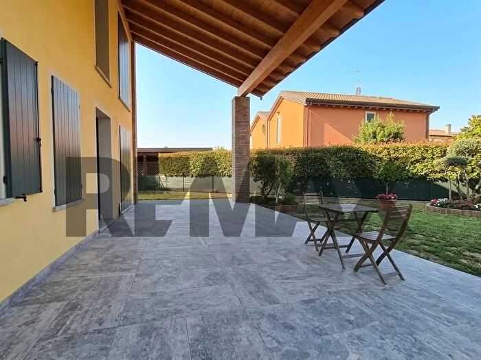 Appartamento quadrilocale in vendita in Parma