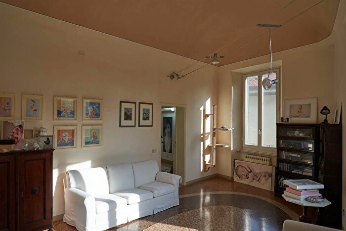 Appartamento con 5 locali in vendita in Pisa