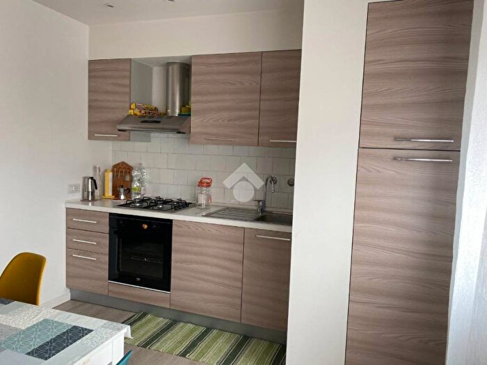 Appartamento trilocale in affitto in Centro, Castello di Godego