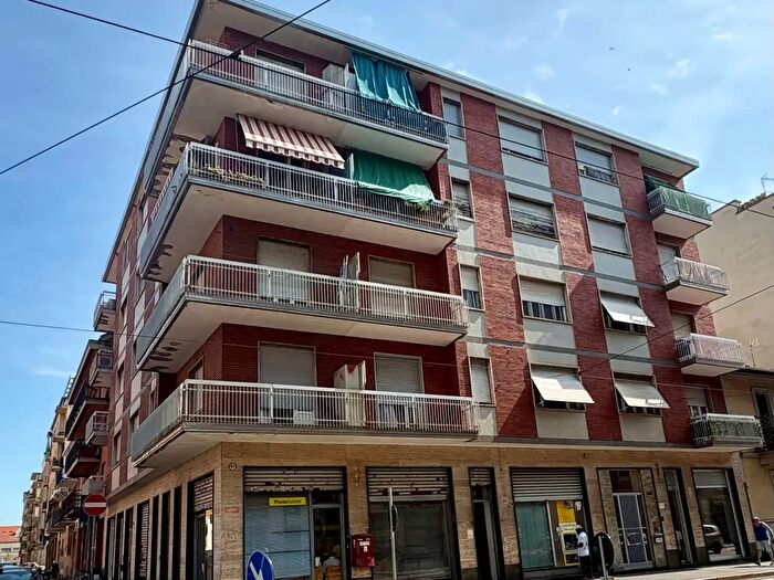 Appartamento trilocale in vendita in Via Nicola Fabrizi, Torino