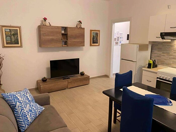 Appartamento bilocale in affitto in Viale Monza, Rovereto, Milano