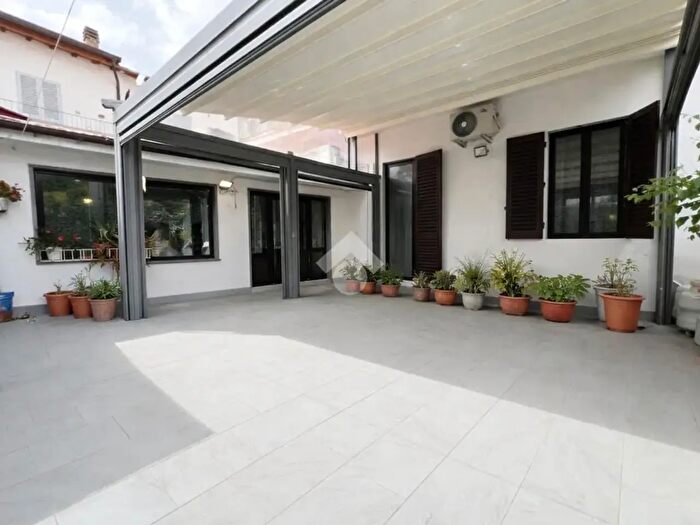 Casa con 5 locali in vendita in Via Anselmo Fauli, Prato