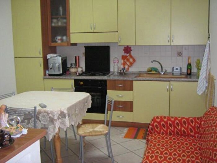 Appartamento trilocale in vendita in Piazza Mazzini, Santa Maria Nuova