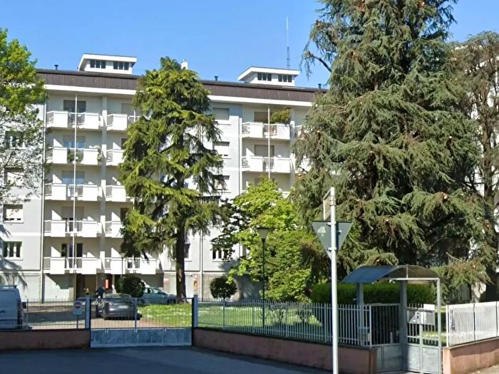 Appartamento trilocale in vendita in Novara