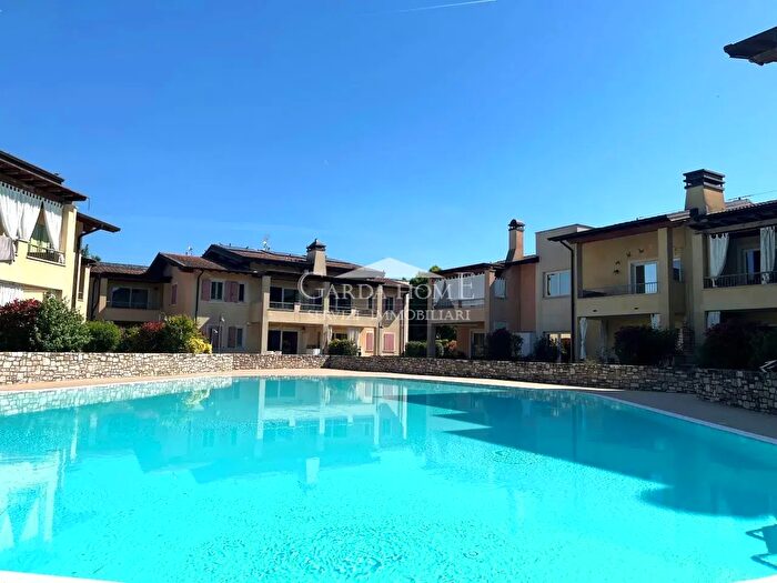 Appartamento trilocale in vendita in Via Bettola, Lonato