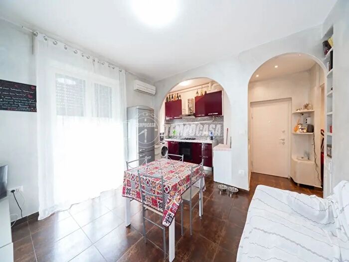 Appartamento bilocale in vendita in Via Mosè Bianchi, Villasanta