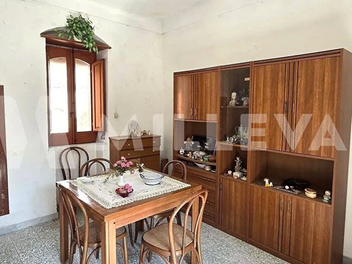 Casa con 7 locali in vendita in Via Nuova Macello, Modica