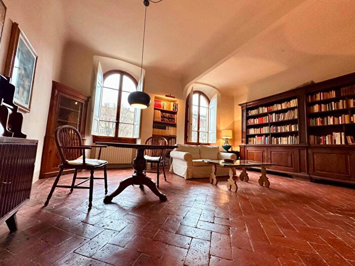 Appartamento trilocale in affitto in Piazza Santo Spirito, Santo Spirito, Firenze