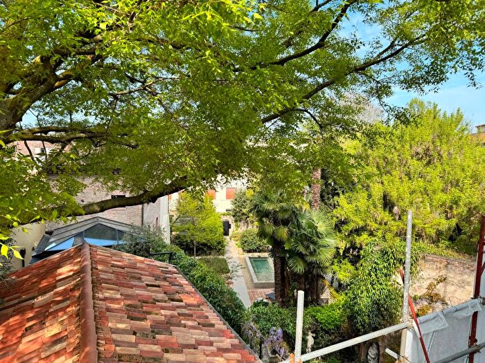 Appartamento quadrilocale in affitto in Piazza Francesco Petrarca, Savonarola Ponte Molino, Padova