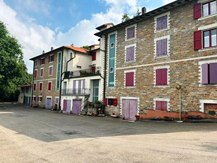 Appartamento bilocale in vendita in Via Casagalvana, Tizzano Val Parma