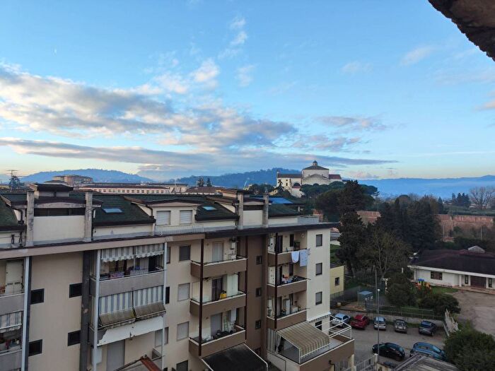 Appartamento trilocale in affitto in Via Fatebenefratelli, Stazione Centrale, Benevento