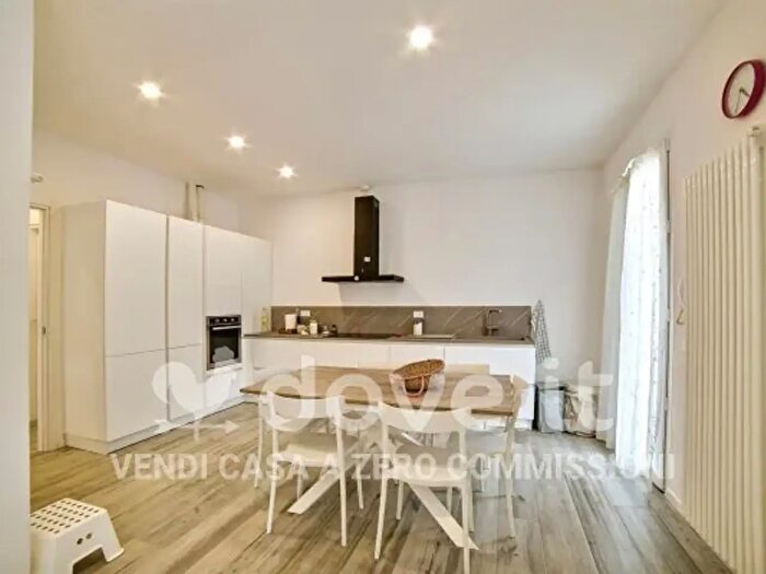 Appartamento con 5 locali in vendita in Via Trenta Ottobre, Ravenna