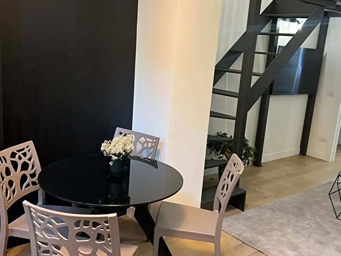 Appartamento monolocale in affitto in Via Perugino, Milano