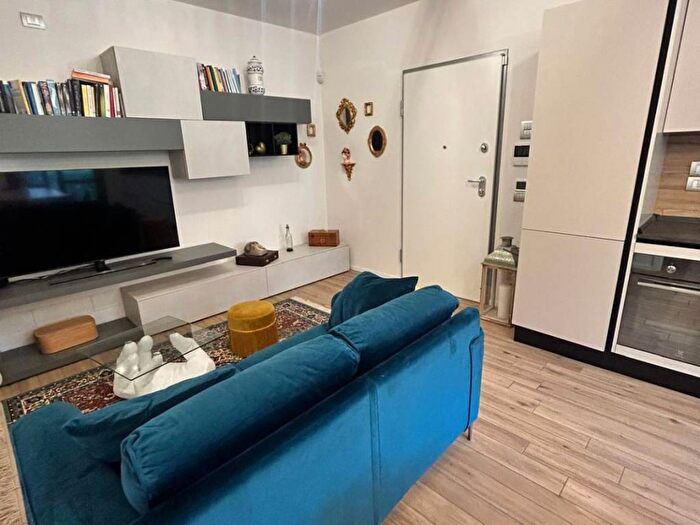 Appartamento trilocale in affitto in Via Enrico Grazi, Villa Severi Cappuccini, Arezzo