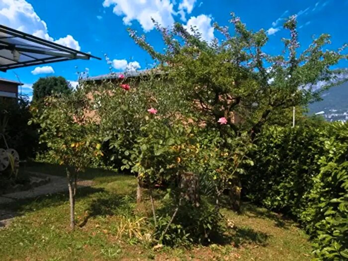 Casa con 5 locali in vendita in Olginate