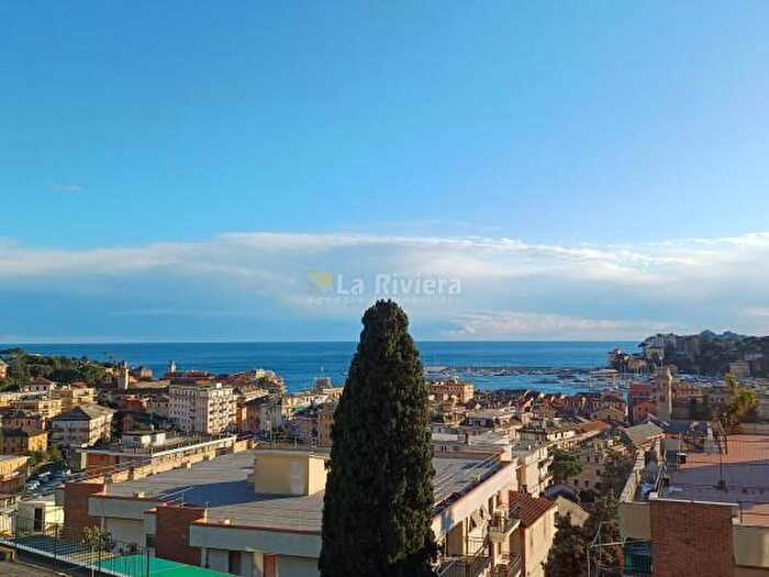 Appartamento con 5 locali in vendita in Salita SantAgostino, Rapallo