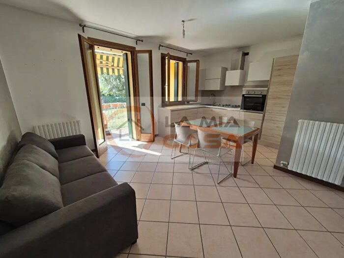 Appartamento trilocale in affitto in Via Vittorio Emanuele II, Legnaro