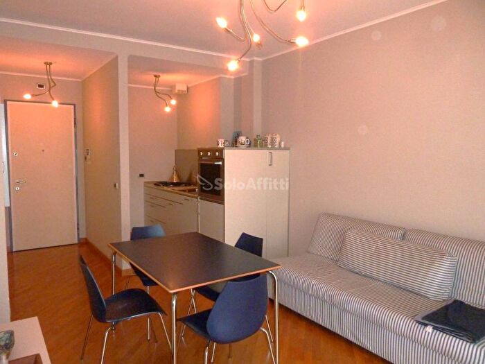 Appartamento trilocale in affitto in Corso G Garibaldi, Porto Vecchio, Sanremo