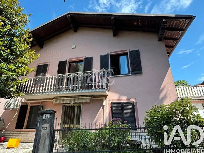 Casa con 6 locali in vendita in Via Saline Snc, Rovereto