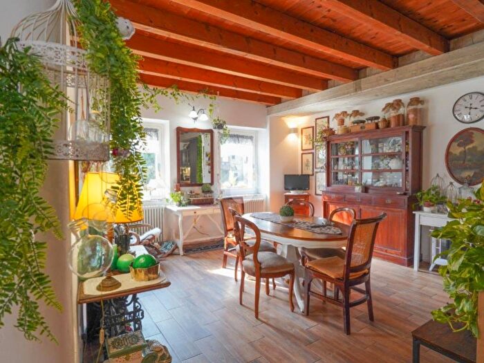 Appartamento trilocale in affitto in Via V Emanuele II, Centro, Ponte San Pietro