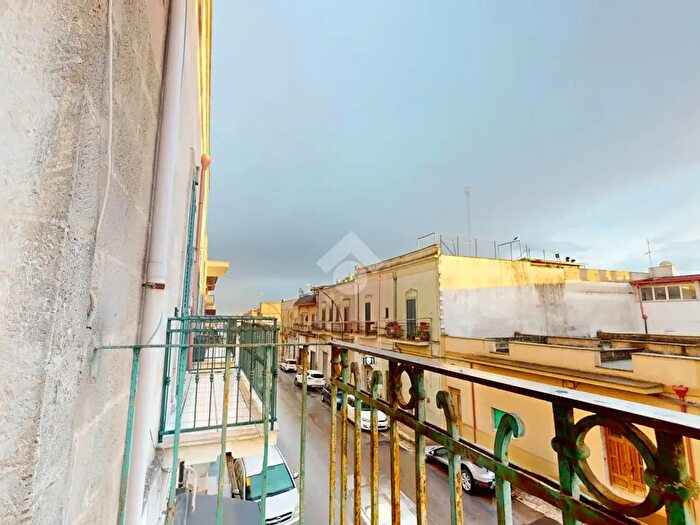 Casa trilocale in vendita in Via Torre Santa Susanna, Oria