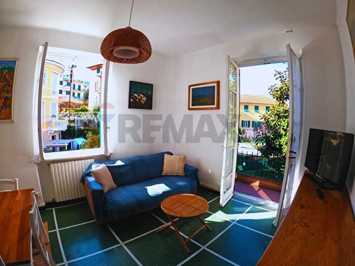 Appartamento trilocale in affitto in Santa Margherita Ligure