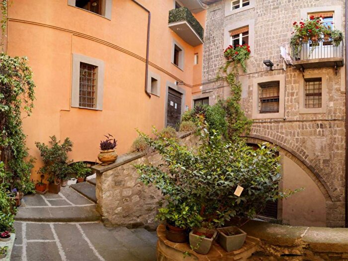 Appartamento bilocale in affitto in Via Aurelio Saffi, Sacrario Piazza della Rocca, Viterbo