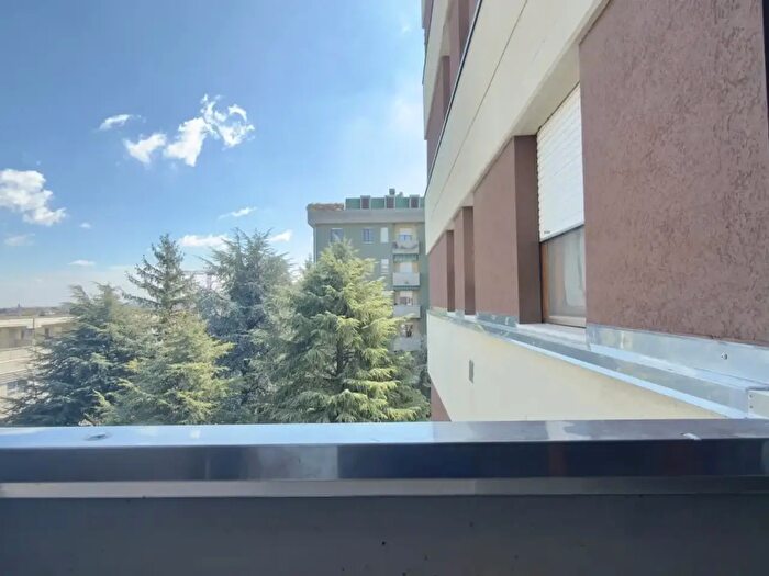 Appartamento con 5 locali in vendita in Via Caselline, Vignola