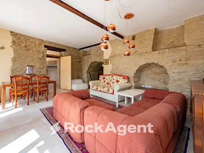 Casa con 5 locali in vendita in Via Borine, Sinio