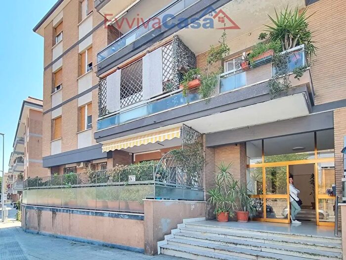 Appartamento quadrilocale in vendita in Via Buonarroti, Ancona