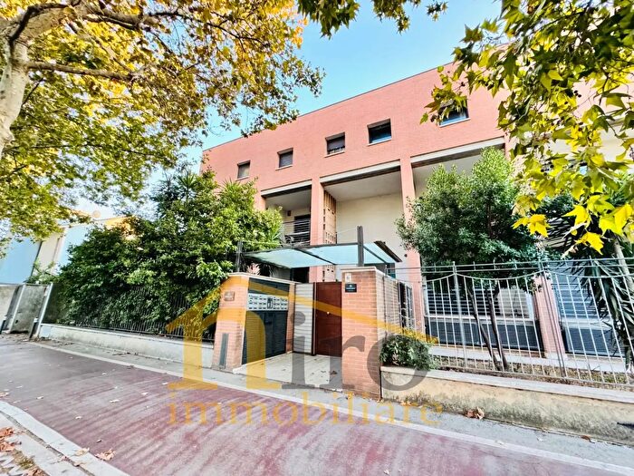 Appartamento quadrilocale in vendita in Via Camillo De Nardis, Pescara
