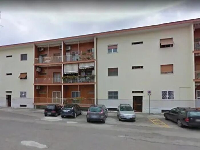 Appartamento trilocale in affitto in Via Montegrappa, Foggia