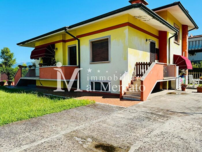 Casa con 5 locali in vendita in a Silvio Ceragioli, Viareggio