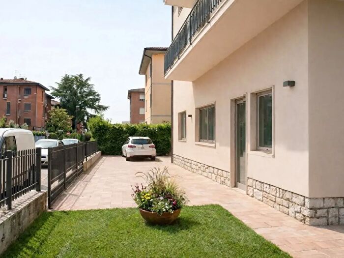 Appartamento con 6 locali in vendita in Castelfranco Di Sotto