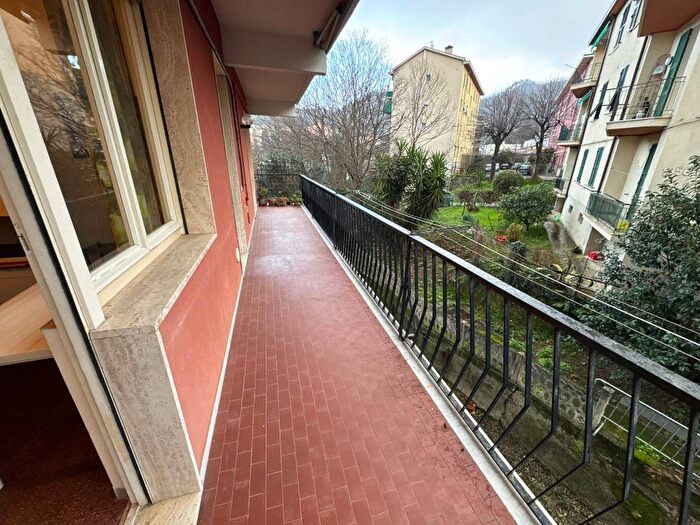 Appartamento quadrilocale in affitto in San Terenzo, Lerici