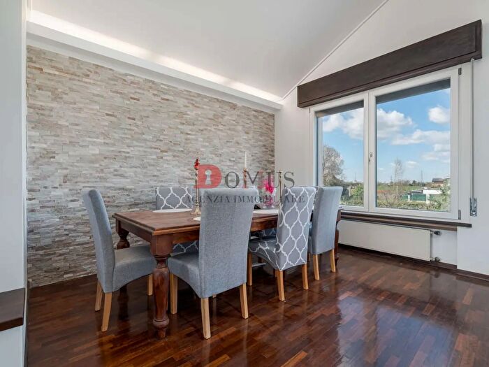 Casa con 10 locali in vendita in Via Fermi, San Giorgio Bigarello