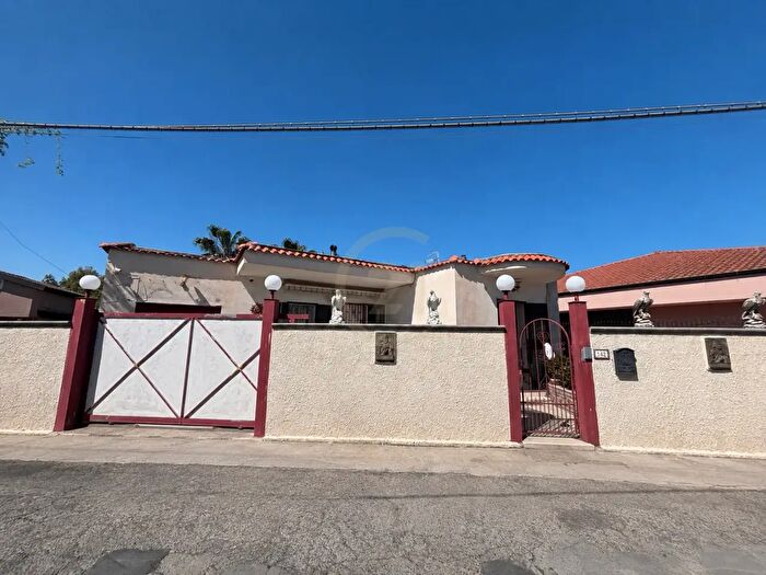 Casa quadrilocale in vendita in Strada I Villaggio delle Conchiglie, Augusta