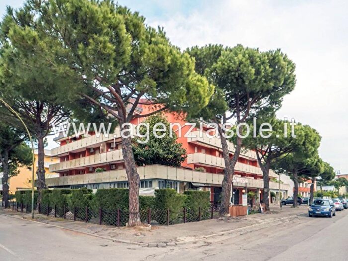 Appartamento trilocale in affitto in Viale Inghilterra, Lido delle Nazioni, Comacchio