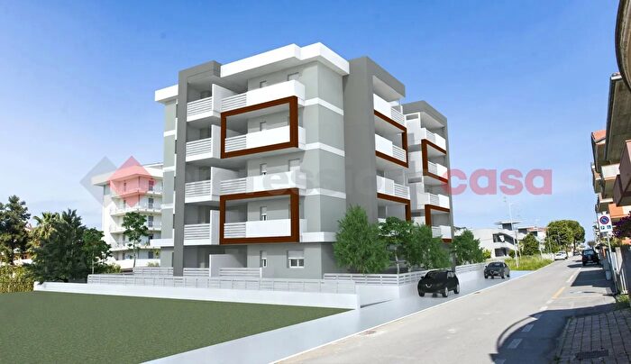 Appartamento trilocale in vendita in Via Gorizia Snc, Alba Adriatica