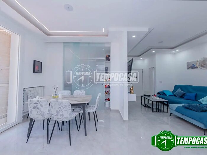 Appartamento trilocale in vendita in Via Gamberina, Gaggiano
