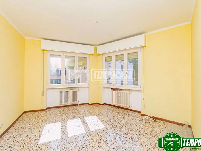 Appartamento bilocale in vendita in Via Enrico Uberti, Voghera