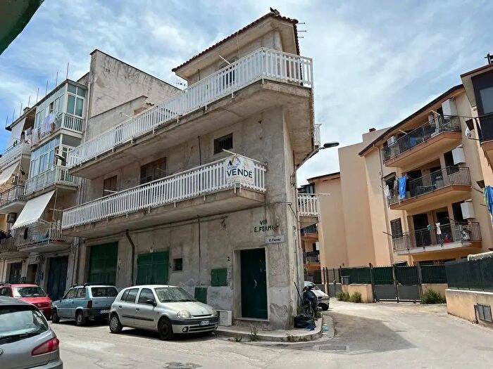 Appartamento trilocale in vendita in Ficarazzi