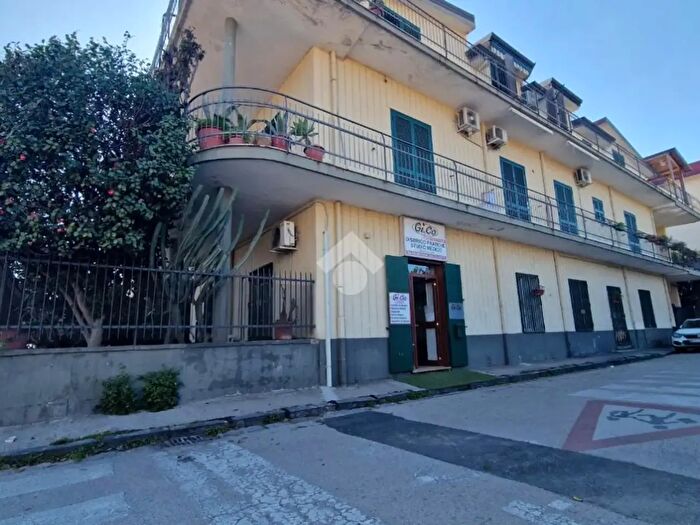 Appartamento quadrilocale in vendita in Via Padre Mario Vergara, Frattamaggiore