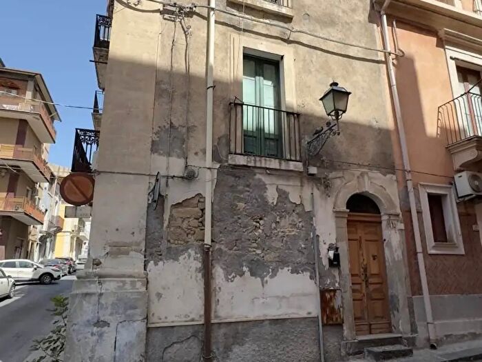 Casa quadrilocale in vendita in Via Regina Elena, Scordia