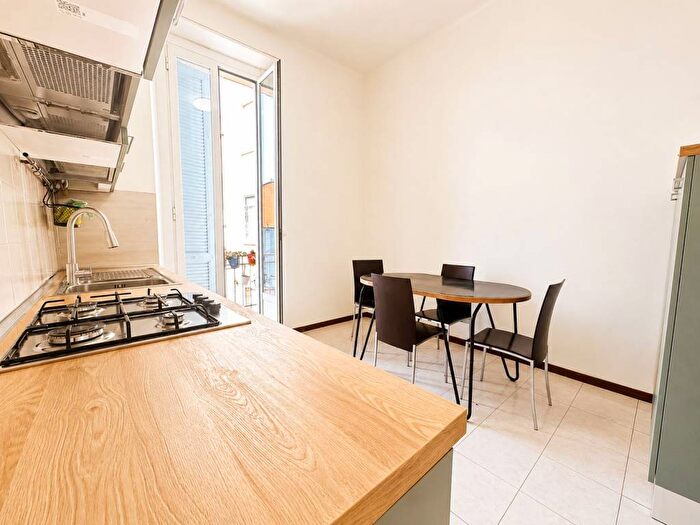 Appartamento trilocale in affitto in Via Giulio Carcano, Pezzotti Meda, Milano