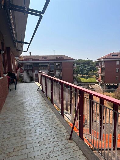 Appartamento quadrilocale in vendita in Via del Calice, Roma