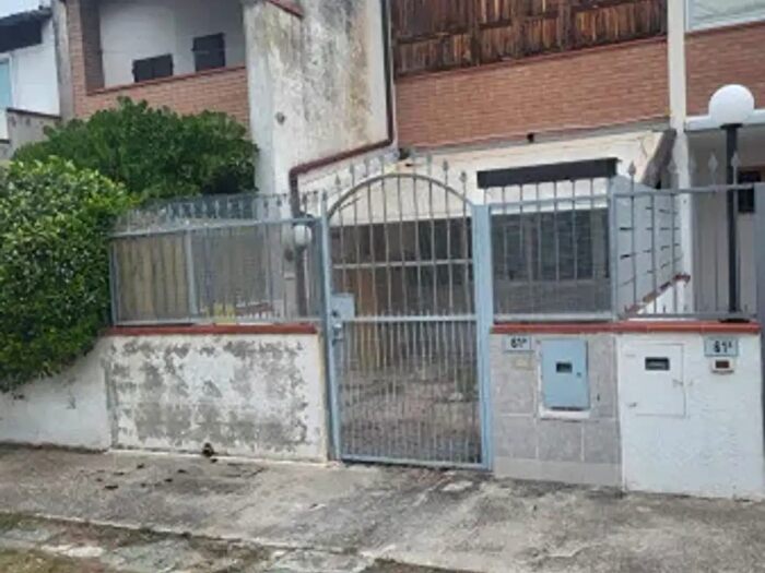 Appartamento trilocale in vendita in Viale Afghanistan, Comacchio