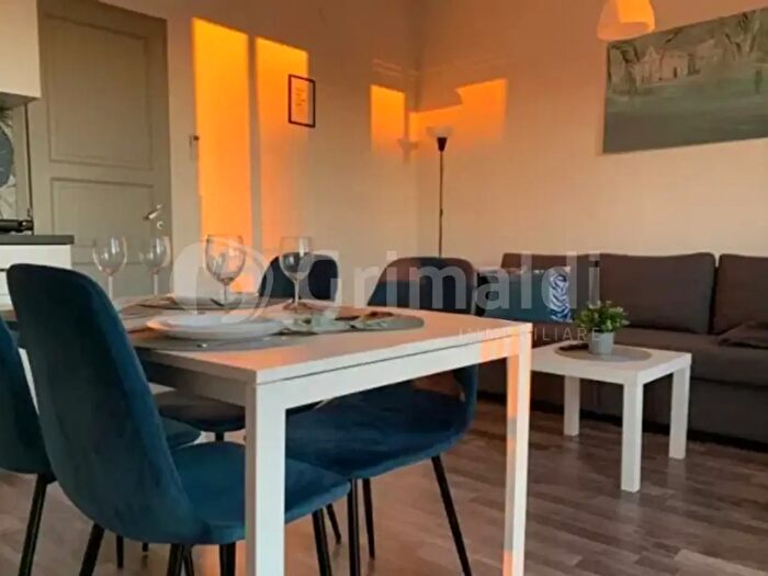 Appartamento con 5 locali in vendita in Avola