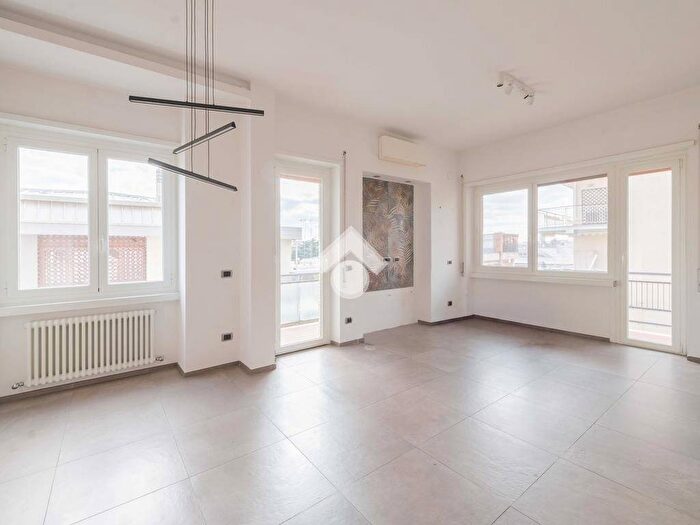 Appartamento trilocale in affitto in Via seneca, Balduina, Roma